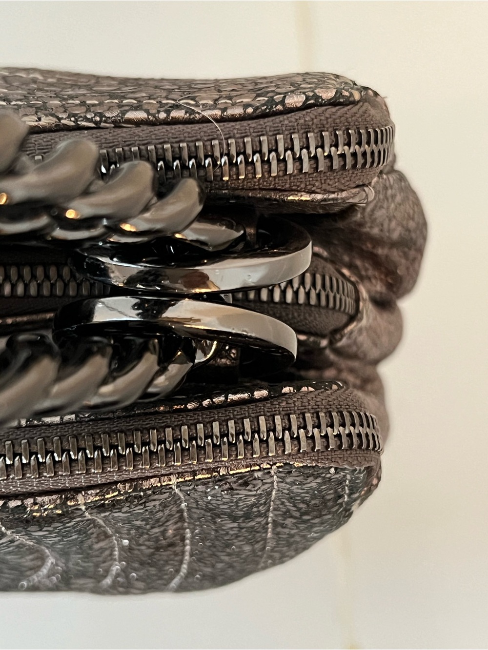 HENRI BENDEL # 7 QUILTED METALLIC SHOULDER BAG. - Picture 6 of 15